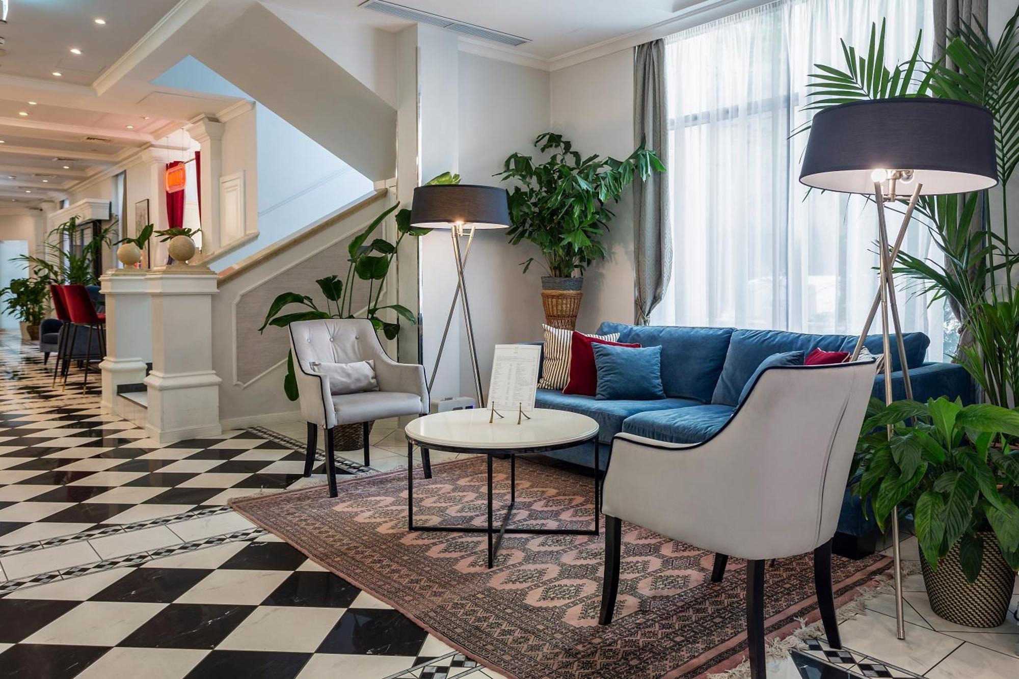 فندق وسكن كوينز كورت بودابست المظهر الخارجي الصورة The hotel's lobby